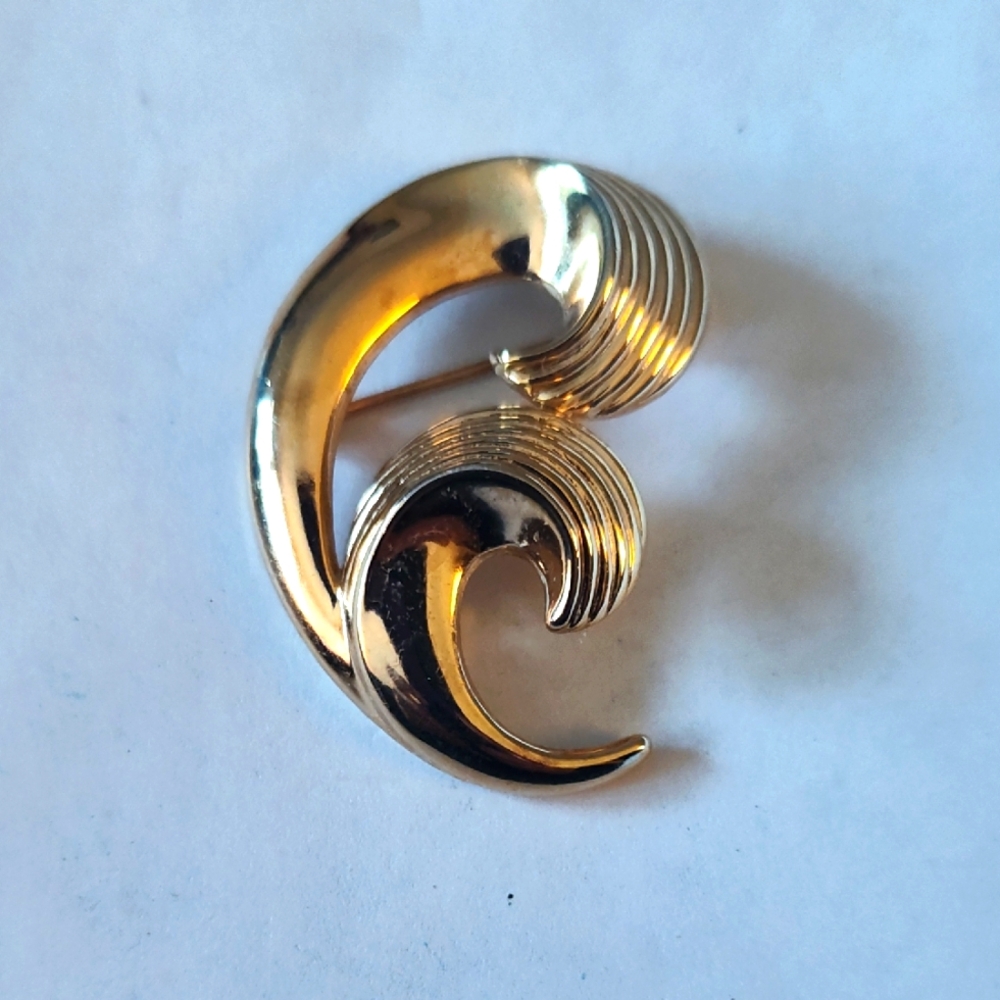 Trifari Gold Swirl Brooch